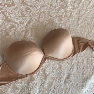 Strapless VS nude bra